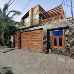 Manor 16 guests, 5 Bedrooms, DHA Phase V